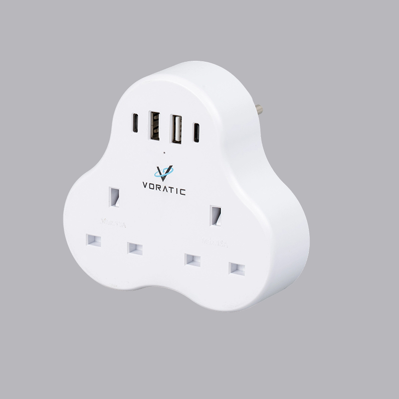 VT-923-DE 英国からドイツへ、2 ソケット、2 USB ポート、2 typeC ポート アダプタ
